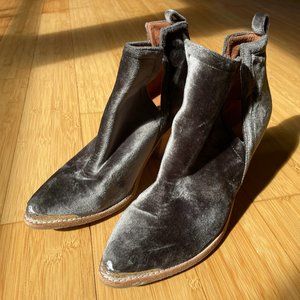 Silver Velvet Jeffrey Campbell Women's Cromwell Booties